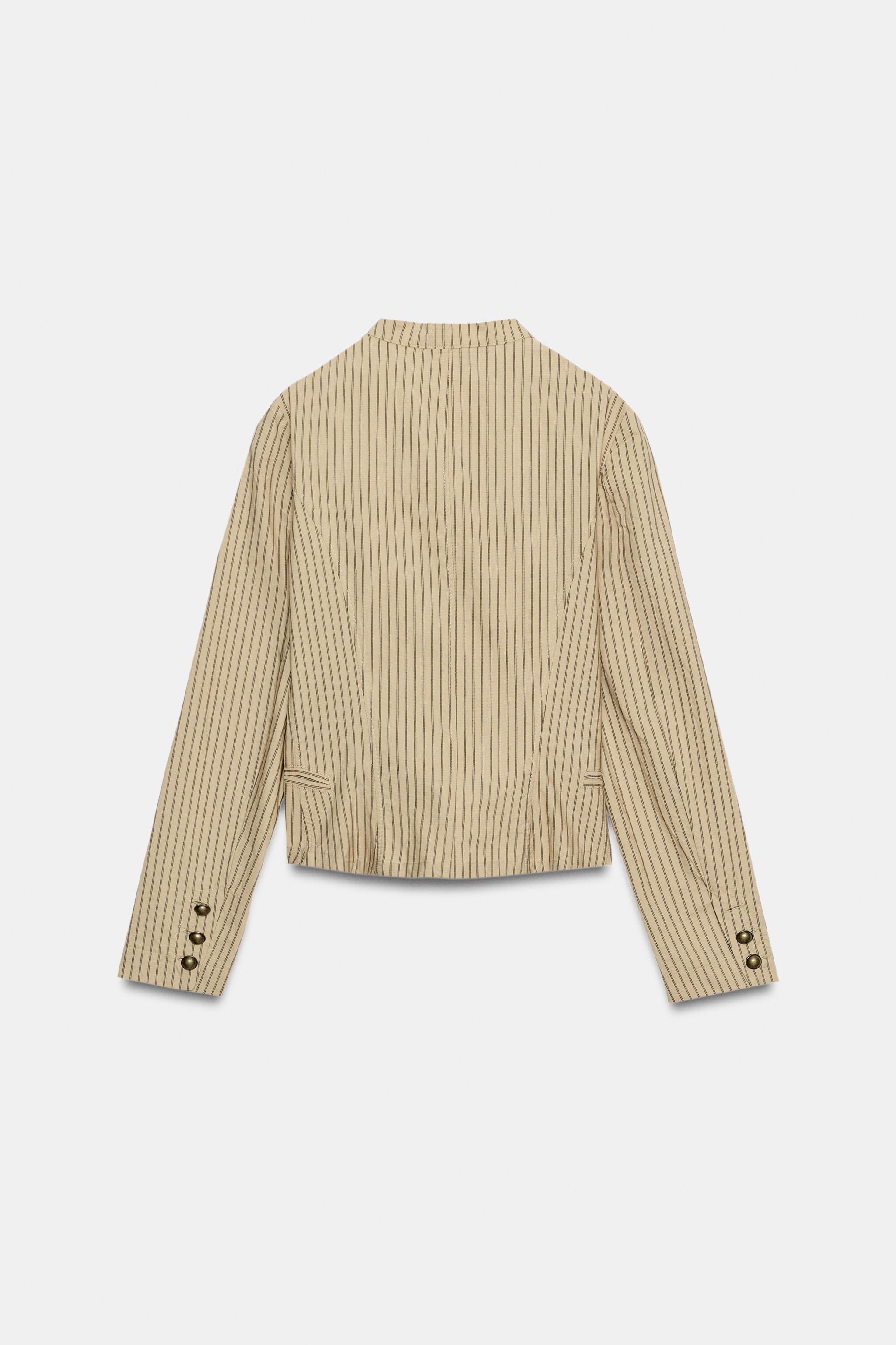STRIPED DOUBLE-BREASTED BLAZER